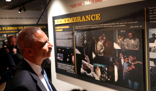 Los historiadores también asesoran a museos en sus exhibiciones. Foto: AFP