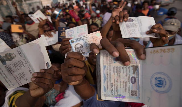 Cientos de haitianos "claman" visa estadounidense para abandonar su país