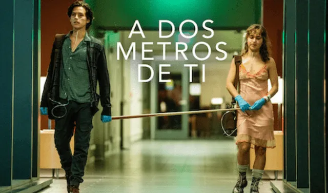 A dos metros de ti es una película romántica disponible en Netflix que puedes ver este 14 de febrero. Foto: Netflix