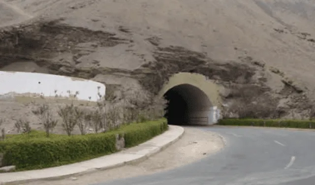 El túnel de playa La Herradura ha sido objeto de historias que dan cuenta del 'fantasma' de un anciano que falleció en el lugar.