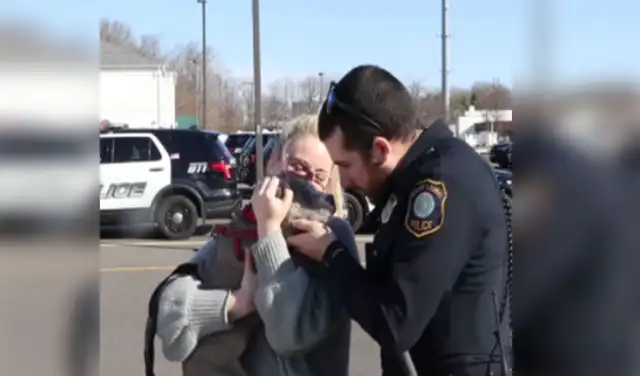 Facebook viral: Policía rescata a perro de la calle y semanas después decide adoptarlo