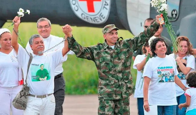 Muere el “caminante por la paz”: profesor Moncayo luchó 12 años por la liberación de su hijo
