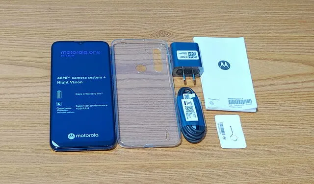 Motorola One Fusion: unboxing del nuevo teléfono con batería de 5.000 mAh