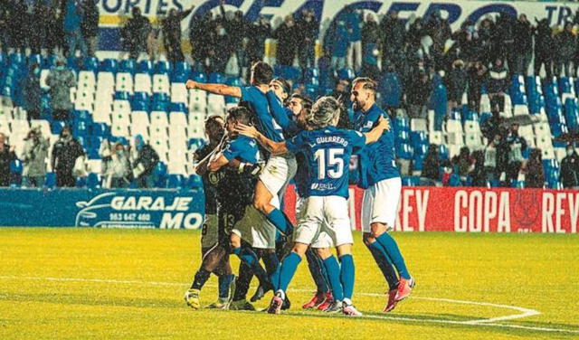 Linares Deportivo se encuentra en el puesto 14 del Grupo B de la Primera División RFEF (tercera división). Foto: Linares Deportivo.