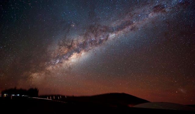 Disco de la Vía Láctea en el cielo nocturno. Foto: ESO