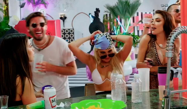 En el capítulo 1, Jackie y Karime discutieron por la "cama presidencial". Foto: captura de MTVLA En el capítulo 1, Jackie y Karime discutieron por la "cama presidencial". Foto: captura de MTVLA