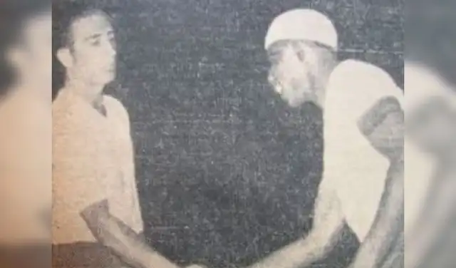 Enrique Guaita y Barbosa, capitanes de Argentina y Brasil, se saludan antes de la final de 1937. Foto: Xenen