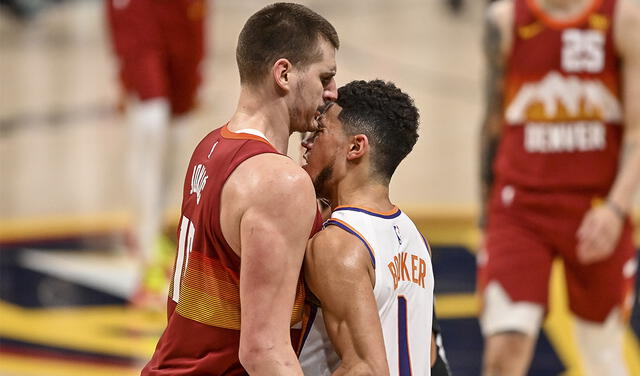 Nikola Jokic fue expulsado tras atacar a Cameron Payne, de los Suns. Foto: AFP