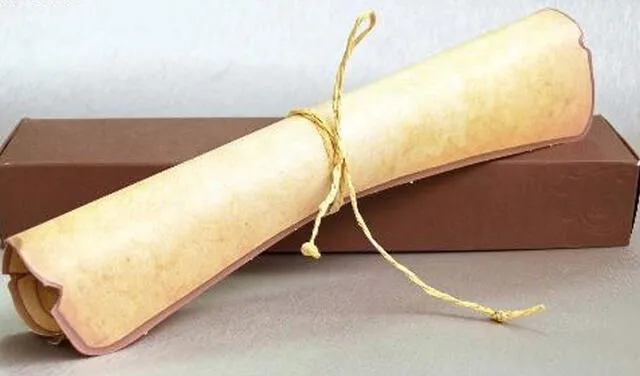 Terminado de carta en forma de pergamino para mamá. Foto: difusión Terminado de carta en forma de pergamino para mamá. Foto: difusión