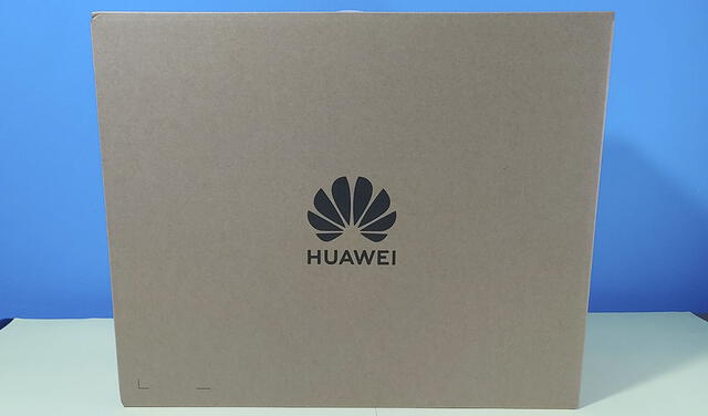 Caja del Huawei Mate Station S