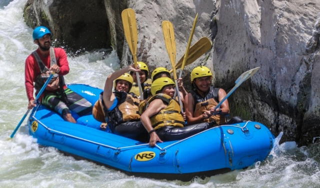 Visitantes pueden realizar canotaje en el río Chili. Foto: Aventúrate Arequipa