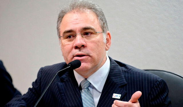 Nuevo ministro de salud aclara que política anti COVID-19 la dicta Bolsonaro