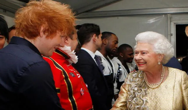 Ed Sheeran revela la divertida historia detrás de su foto con la reina Isabel