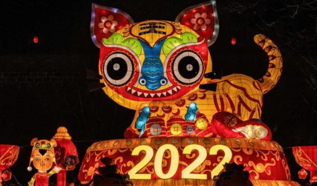 Las frases de saludo y afecto por el Año Nuevo chino 2022 es otra forma de deseas abundancia y prosperidad. Foto: AFP