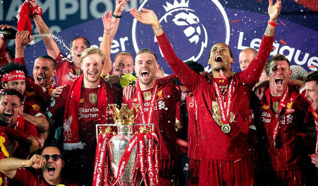 Liverpool conquistó su primera Premier League tras 33 años de sequía. Foto: EFE
