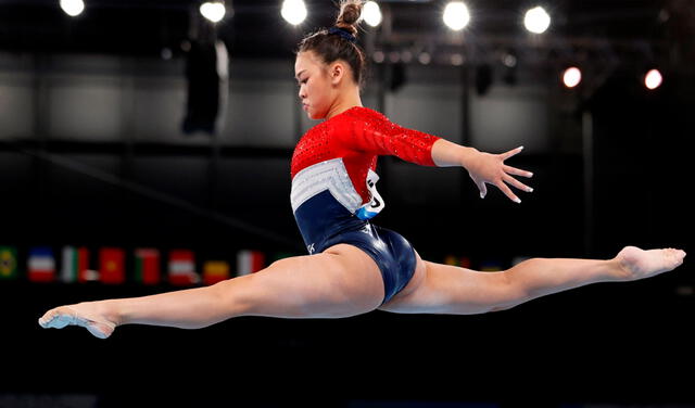 Lee se puso por delante en la tercera rotación, tras el ejercicio en la barra de equilibrio, pero la medalla se decidió en el ejercicio de suelo final. Foto: EFE