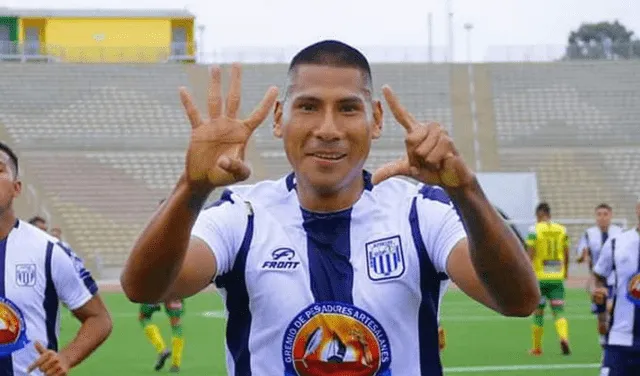 César Ruiz juega en Unión Deportivo Parachique de la Copa Perú. Foto:  Parachique / Facebook