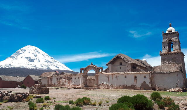 El Parque Nacional Sajama también contiene antiguas iglesias. Foto: TripAdvisor