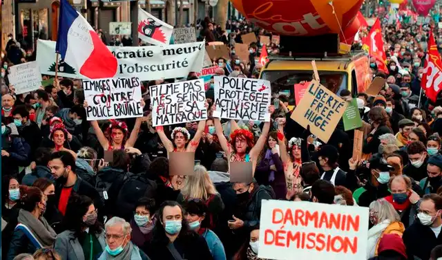 Multitudinarias protestas se registran en Francia contra ley de seguridad