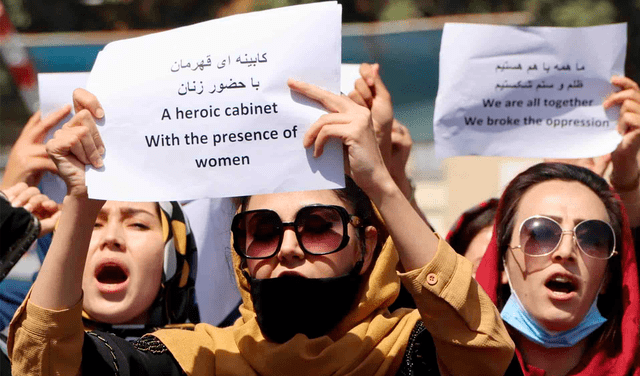 Mujeres protestan en Kabul