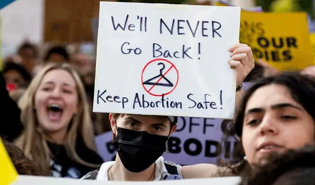 “El acceso a un aborto seguro salva vidas”, escribió el director general de la OMS a través de su cuenta de Twitter. Foto: EFE