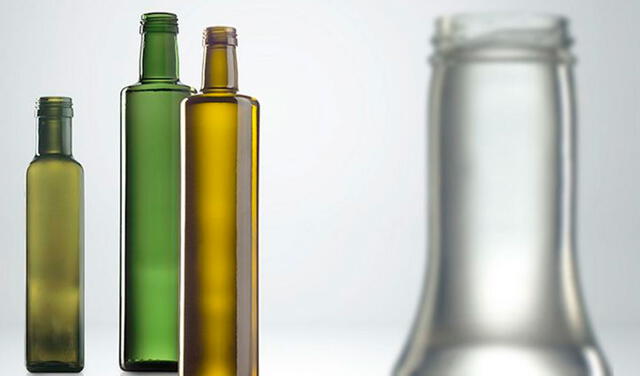 Las botellas de vidrio pueden ser útiles para sacarle filo a tu cuchillo de cocina. Foto: Vetropack group