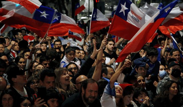 Una amplia mayoría en Chile rechazó la propuesta de constitución que buscaba cambiar la heredada de la dictadura de Augusto Pinochet. Foto: AFP