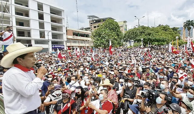 El dato. Pedro Castillo continúa con su campaña de acercamiento en Cajamarca. Ayer realizó mítines en Jaén y San Ignacio. Hoy llegará a Lima. Foto: difusión