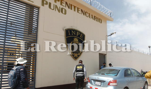 Ingreso al penal se registró al promediar las 9.30 a.m. de este martes. Foto: Juan Carlos Cisneros / La República