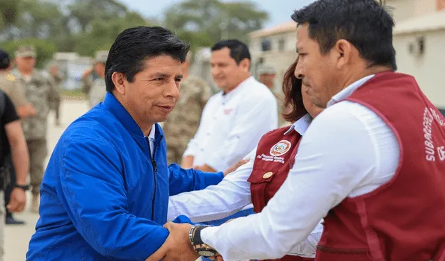 Presidente entregó plan maestro de río Piura