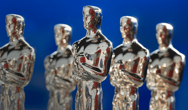 El número exacto de estatuillas que se entregan en una gala de los Oscar no se puede conocer hasta que se abra el sobre con los ganadores. Foto: AFP