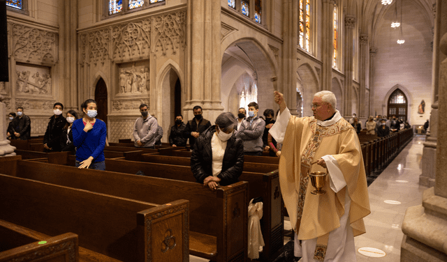 En varias ciudades se realizan misas durante la Semana Santa. Foto: AFP