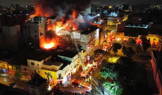 El incendio se produjo en la Galería Plaza Central. Foto: URPI-LR