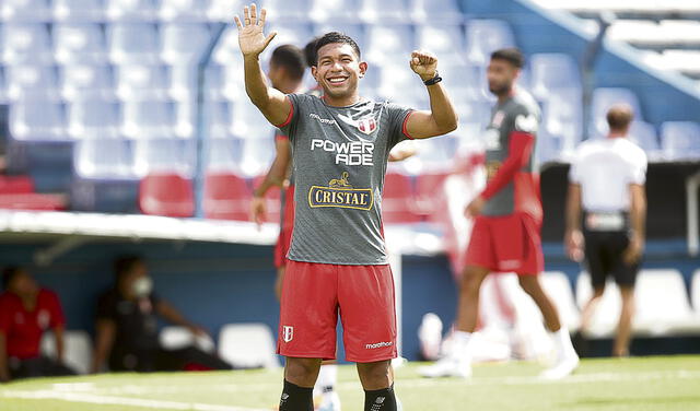 Edison Flores, Selección peruana