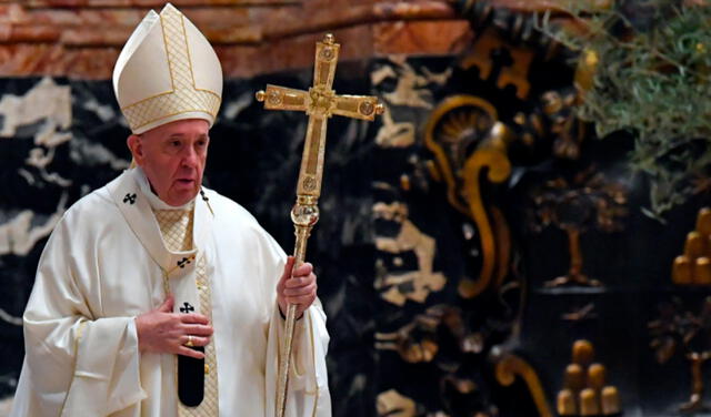 Jorge Mario Bergoglio adopta el nombre de Francisco en 2013 tras convertirse en papa. Foto: EFE   