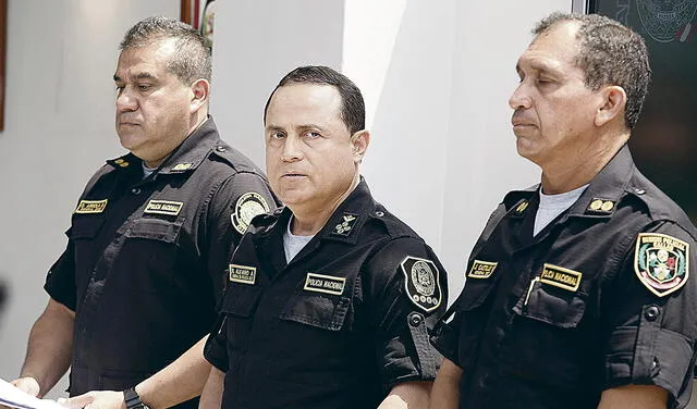El cobrador. El general PNP (r) Raúl Alfaro Alvarado. Foto: Félix Contreras/La República   