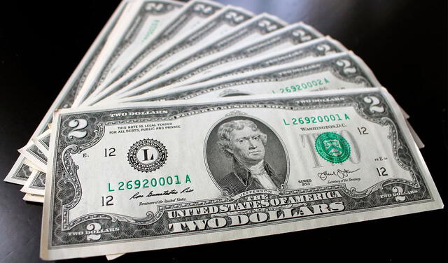 El peculiar billete de 2 dólares tiene impreso el retrato del presidente norteamericano Thomas Jefferson. Foto: El Universal   