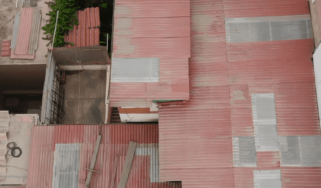 La comuna de Pueblo Libre no pudo visualizar el interior de la vivienda debido a que el lugar estaba techado con calaminas. Foto: Municipalidad de Pueblo Libre   