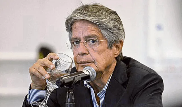 Trago amargo. El presidente Guillermo Lasso no esperaba que la Asamblea Nacional aprobara su juicio político. Foto: AFP   