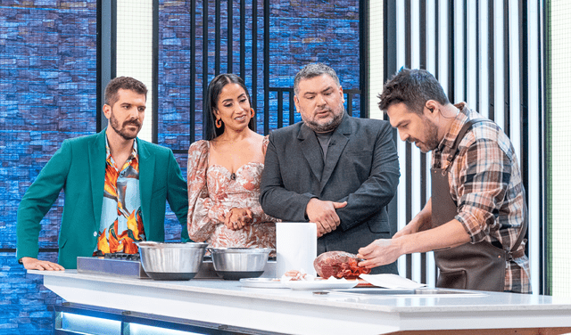 Giacomo Bocchio demostrando sus cualidades de chef con gran experiencia. Foto: Rayo en la Botella   