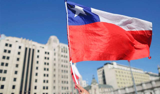 Chile conmemora el Día de la Bandera el domingo 9 de julio. Foto: AFP   