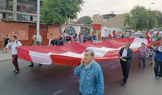 Protesta. Pobladores realizaron una movilización por las principales calles de Trujillo. Foto: difusión   