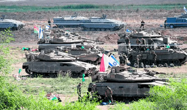  Israel. Tanques y carros de combate en la frontera con Gaza. Foto: EFE   