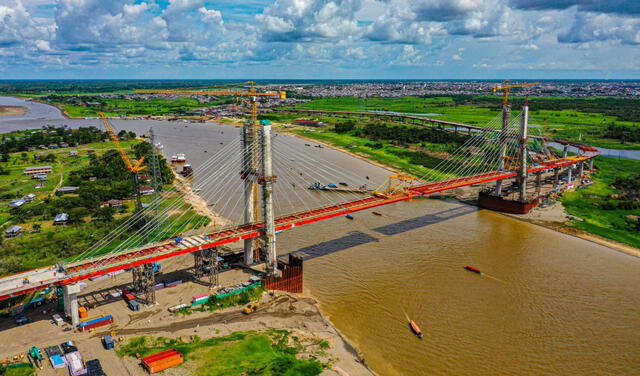  El puente Nanay fue inaugurado por Pedro Pablo Kuczynski. Foto: Andina/referencial<br>    