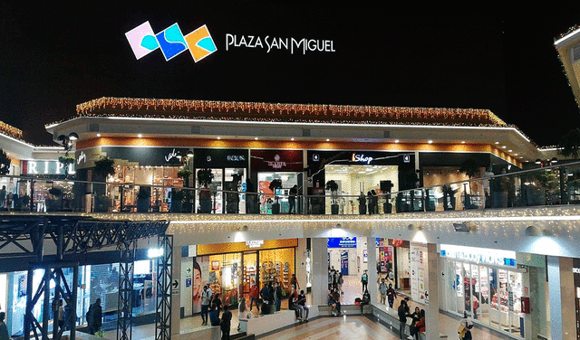  Plaza San Miguel es considerado el mall más antiguo de Lima. Foto: Andina   