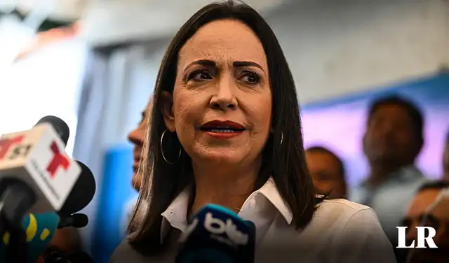 María Corina Machado está inhabilitada de ocupar cargos públicos de elección popular hasta 2036. Foto: AFP   