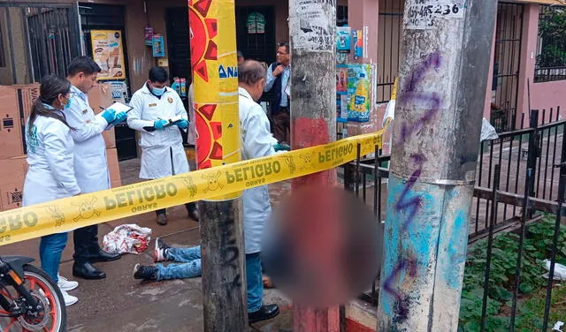 Peritos realizan diligencias en el lugar del asesinato. Foto: Municipalidad de Los Olivos   