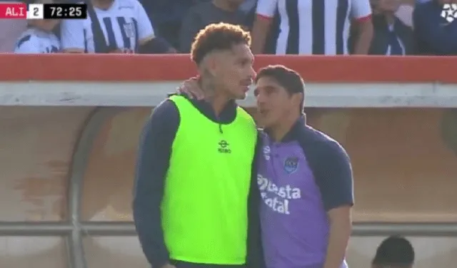 Paolo Guerrero conversando con Guillermo Salas. Foto: captura de L1 Max.   