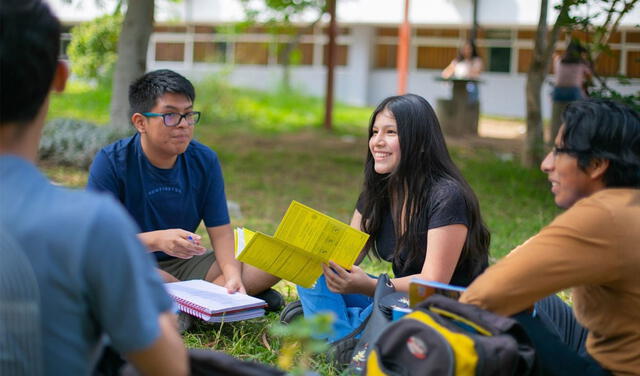 El gobierno brasileño cubrirá los gastos académicos. Foto: Andina   