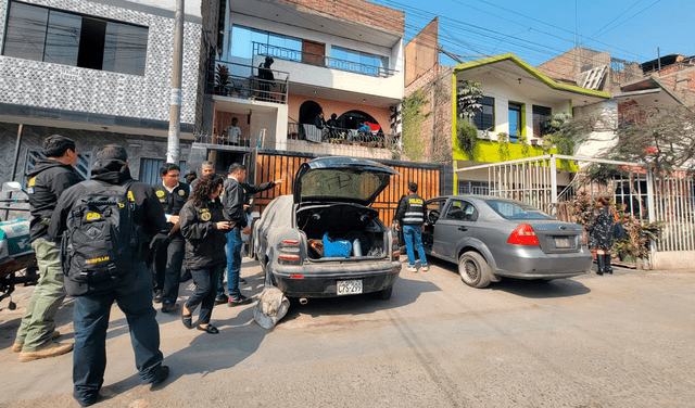 La PNP halló casi 100 celulares robados en la casa allanada. Foto: Samuel Santos/URPI-LR   